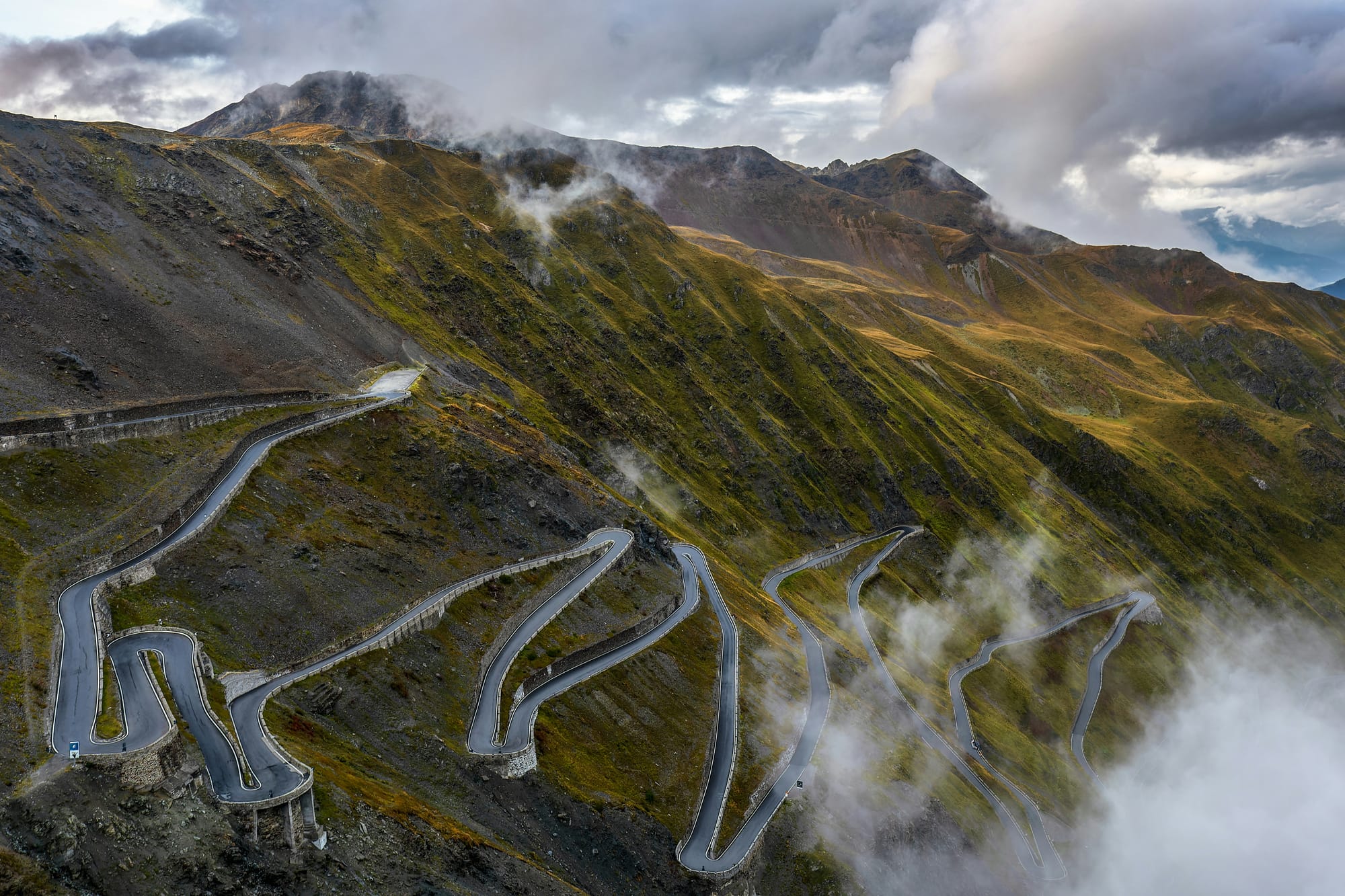 The most beautiful roads in Italy: a definitive guide to an epic road trip