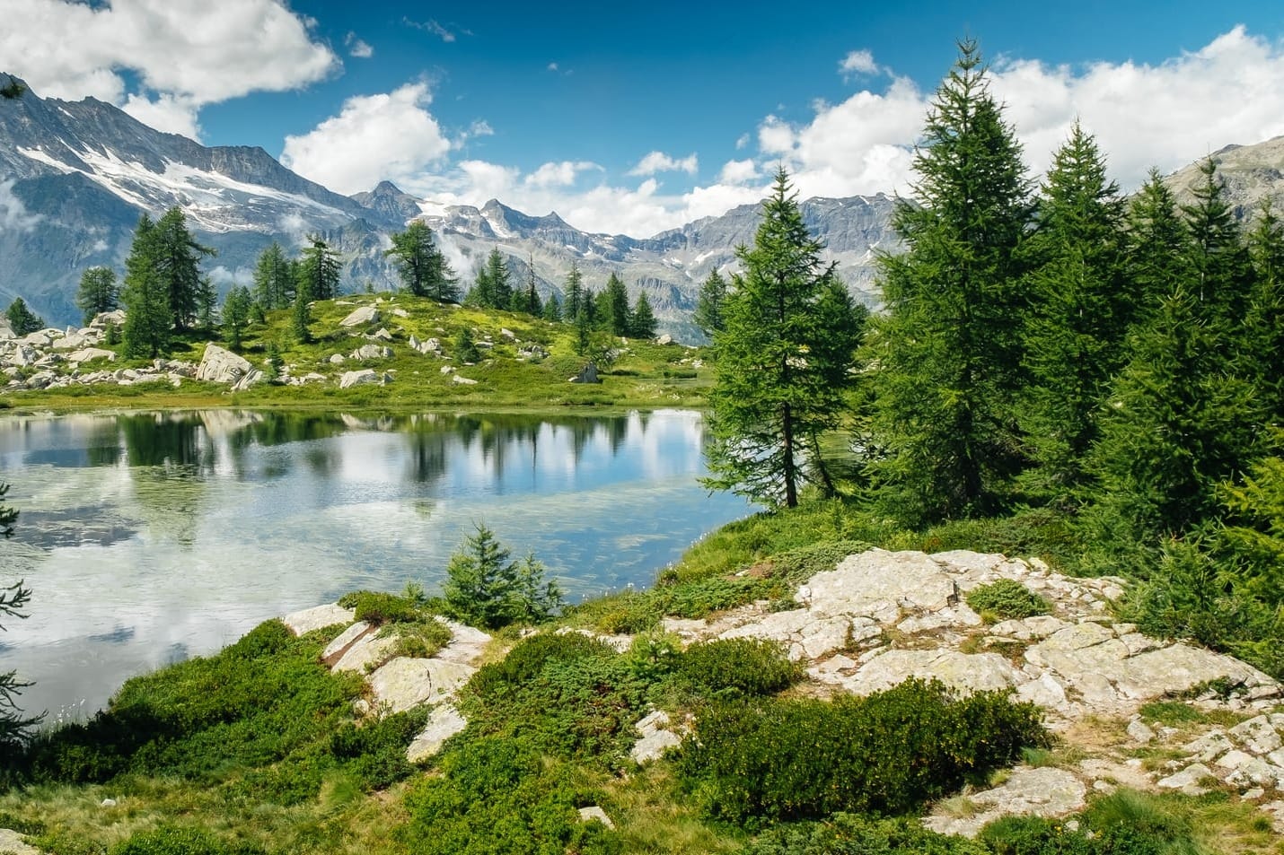The complete guide to Italy's 25 National Parks: a journey through the 10 most spectacular